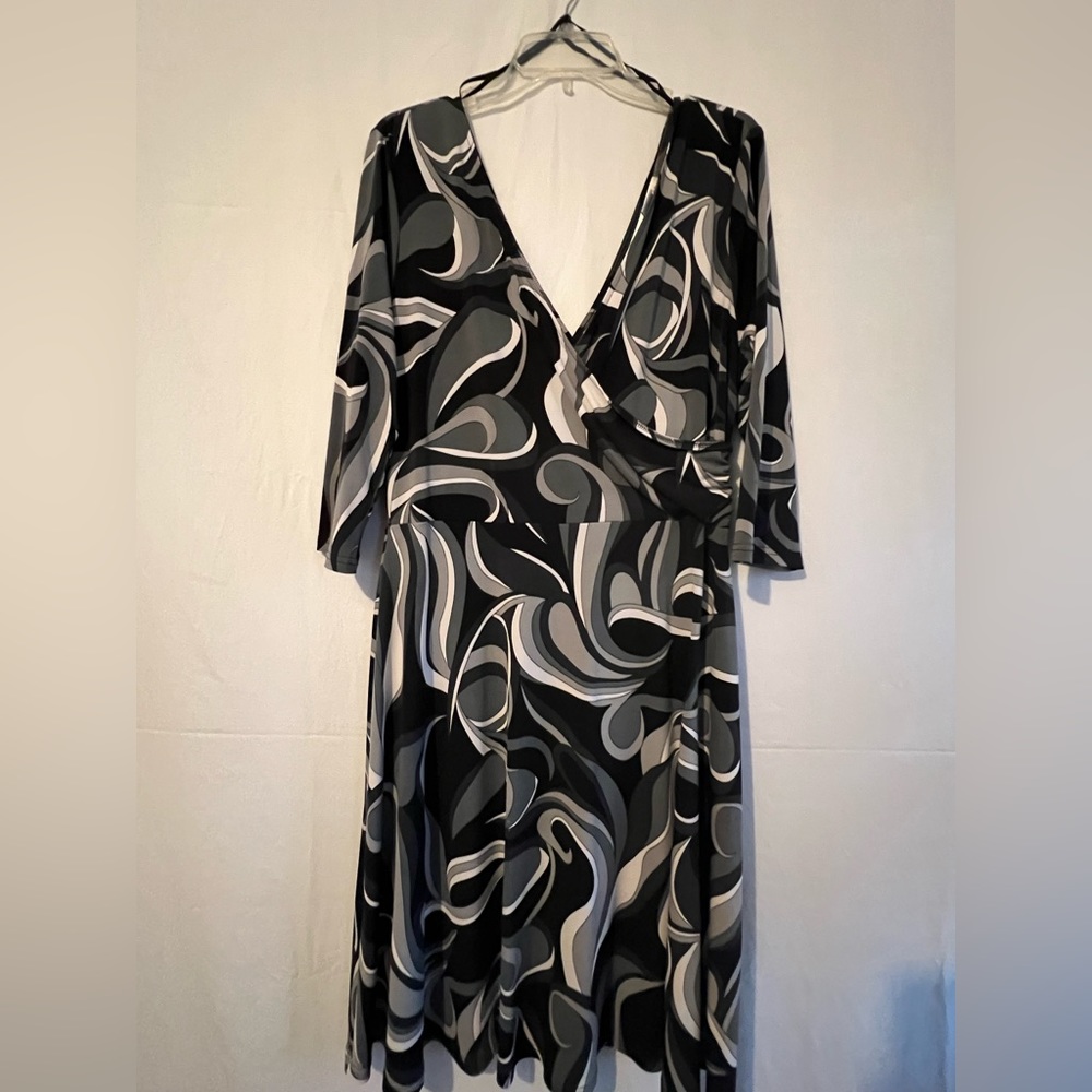 AA Studio 16W Midi Dress